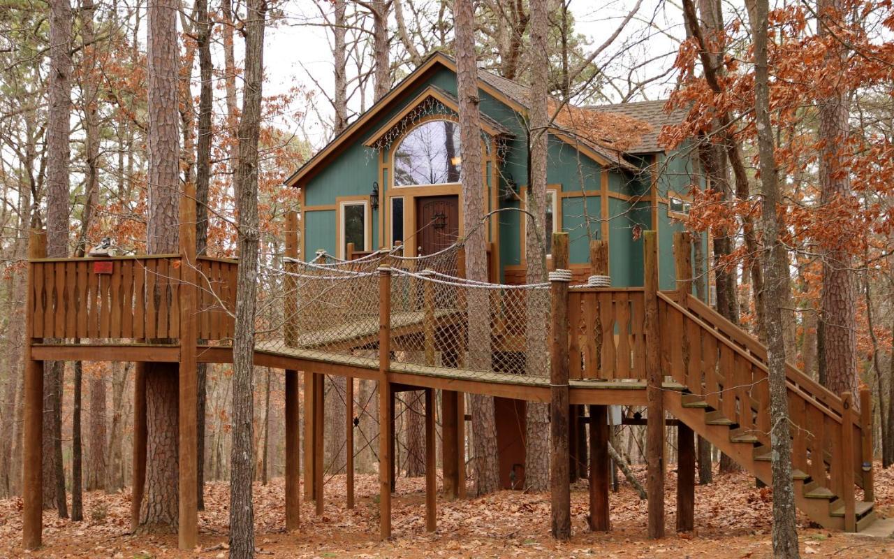 The Grand Treehouse Resort Юрика Спрингс Экстерьер фото