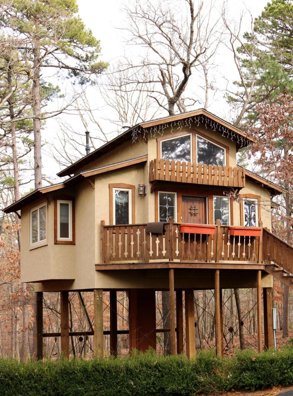The Grand Treehouse Resort Юрика Спрингс Экстерьер фото